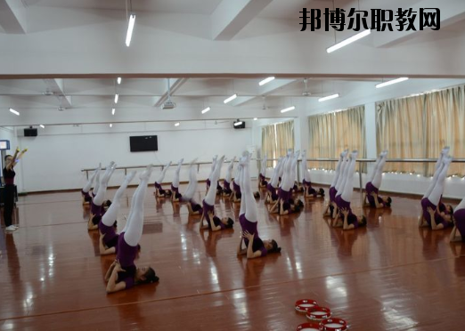 贛縣職業(yè)中等專(zhuān)業(yè)學(xué)校2020年招生辦聯(lián)系電話(huà)