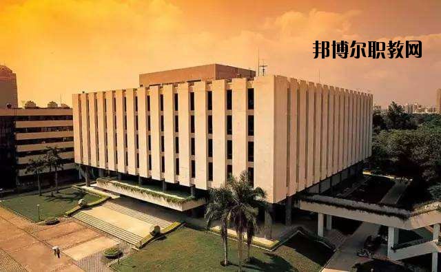 安陸深藍電子工業(yè)技術(shù)學校2020年招生辦聯(lián)系電話
