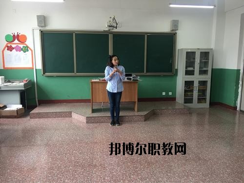 四川東坡中等職業(yè)技術(shù)學校2020年報名條件、招生要求、招生對象