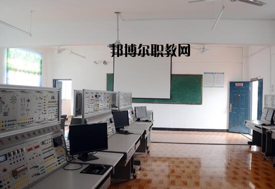 城職教中心2020年招生辦聯(lián)系電話