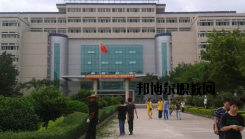梅州技師學(xué)院2020年報名條件、招生要求、招生對象