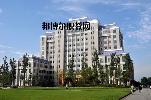 南充通信運(yùn)輸職業(yè)學(xué)校2020年報(bào)名條件、招生要求、招生對(duì)象