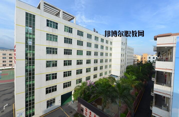 深圳寶山技工學(xué)校2020年報(bào)名條件、招生要求、招生對(duì)象