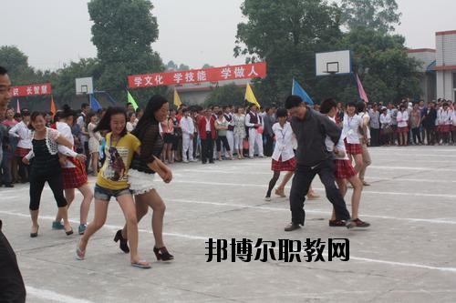 樂山欣欣藝術(shù)職業(yè)學(xué)校2020年報(bào)名條件、招生要求、招生對(duì)象