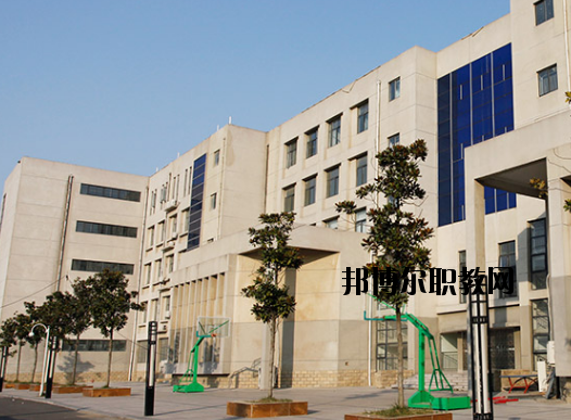鳳臺(tái)職業(yè)教育中心2020年有哪些專(zhuān)業(yè)