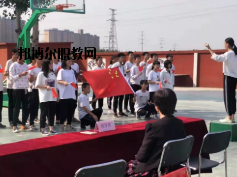 石家莊明澤職業(yè)中專學校