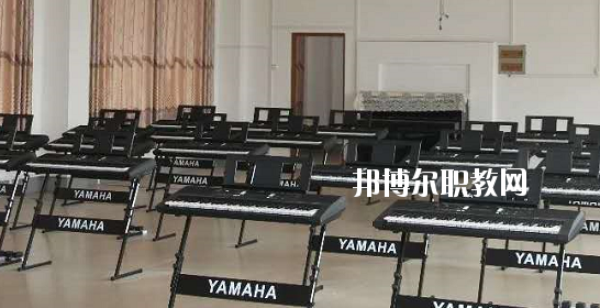 忻城職業(yè)技術(shù)學(xué)校2020年報(bào)名條件、招生要求、招生對(duì)象