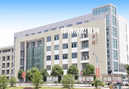 安徽興鵬科技學(xué)校怎么樣、好不好