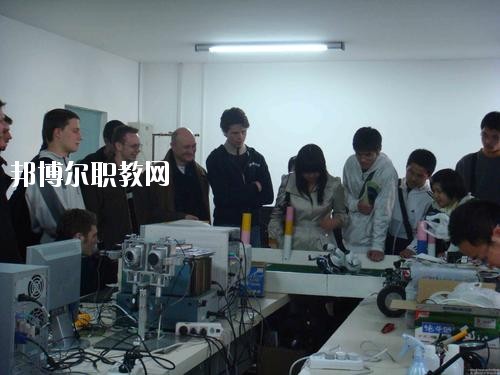 瀘州化工廠技工學(xué)校2020年報(bào)名條件、招生要求、招生對(duì)象