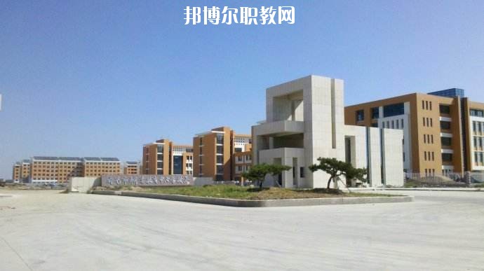 確山縣職業(yè)教育中心2021年報(bào)名條件、招生要求、招生對(duì)象