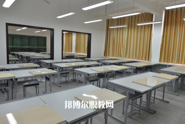 安慶工業(yè)學(xué)校怎么樣、好不好