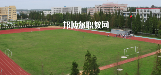 柳州市制劑醫(yī)藥技工學(xué)校2020年報(bào)名條件、招生要求、招生對象 