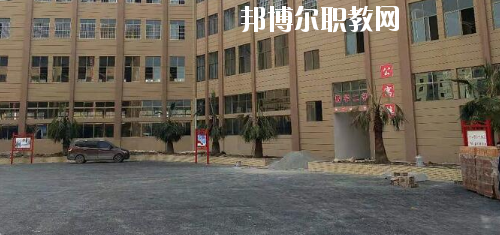 貴州航空工業(yè)技師學(xué)院樂灣校區(qū)2020年報(bào)名條件、招生要求、招生對(duì)象