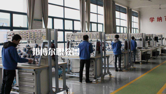 合肥廬江育才學(xué)校2020年報(bào)名條件、招生要求、招生對象 