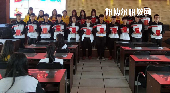 承德科技管理工程學(xué)校2020年報(bào)名條件、招生要求、招生對(duì)象