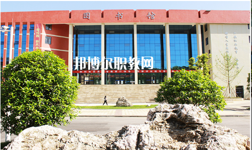 貴州應(yīng)用技術(shù)職業(yè)學(xué)院(中職部)2020年報(bào)名條件、招生要求、招生對(duì)象