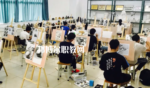 惠州科貿(mào)職業(yè)技術(shù)學(xué)校2020年報(bào)名條件、招生要求、招生對(duì)象
