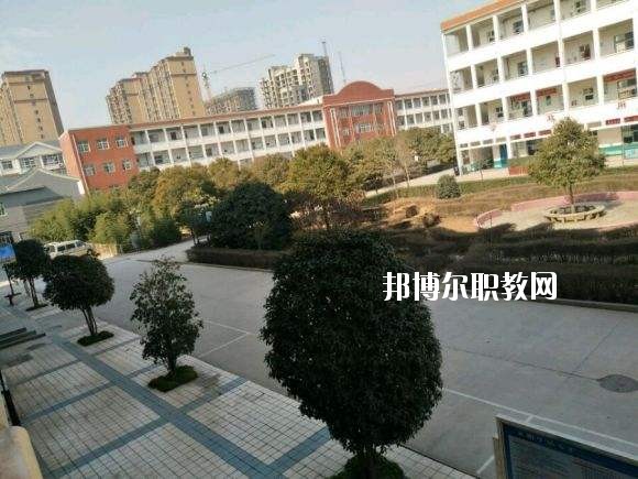 沁陽(yáng)市職業(yè)教育中心學(xué)校2021年報(bào)名條件、招生要求、招生對(duì)象