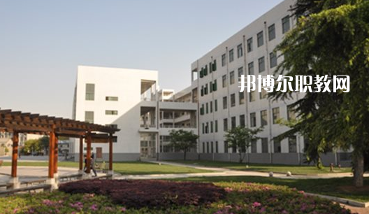 安徽玉成汽車職業(yè)學校網(wǎng)站網(wǎng)址