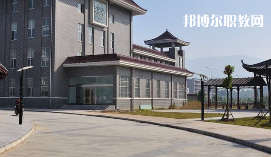 安徽黃梅戲藝術(shù)職業(yè)學(xué)院(中專部)2021年報名條件、招生要求、招生對象