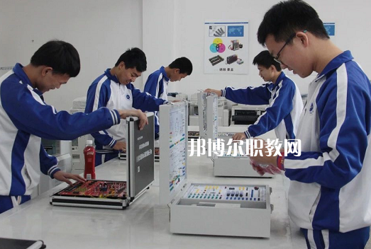 汕頭中博職業(yè)技術(shù)學校2021年學費、收費多少