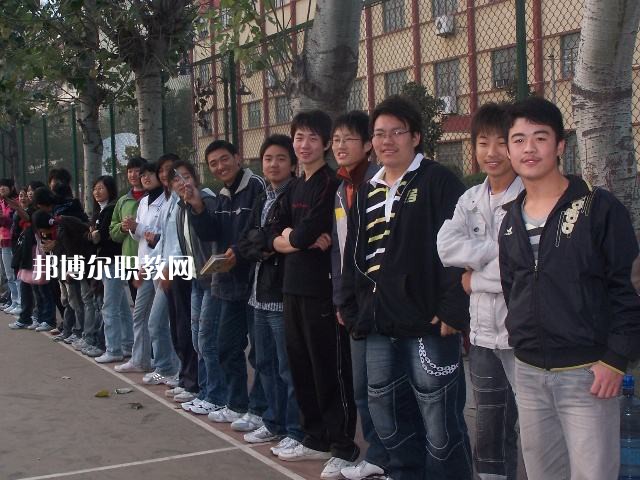 濮陽市油田職業(yè)中等專業(yè)學(xué)校怎么樣、好不好