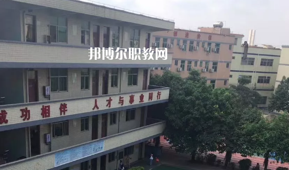 廣東領(lǐng)才技工學(xué)校2021年報名條件、招生要求、招生對象