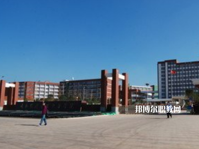 重慶松溉中等職業(yè)技術(shù)學(xué)校2021年報名條件、招生對象
