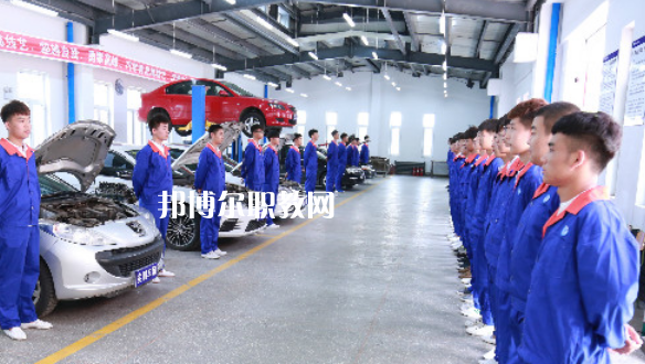 廣州2021年中專汽修學(xué)?？梢钥即髮? width=
