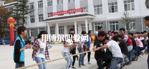 安順民族職業(yè)技術(shù)學(xué)校2021年報(bào)名條件、招生要求、招生對象