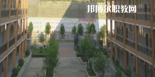 遵義市紅花崗區(qū)經(jīng)濟(jì)職業(yè)技術(shù)學(xué)校2021年報名條件、招生要求、招生對象