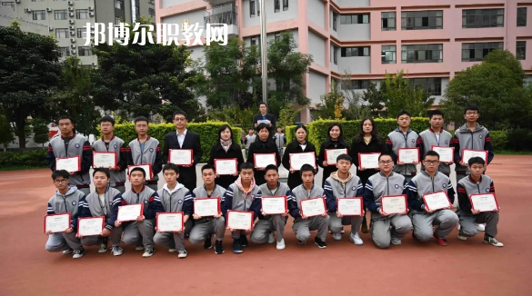 昆明盤龍職業(yè)高級(jí)中學(xué)2021年報(bào)名條件、招生要求、招生對(duì)象