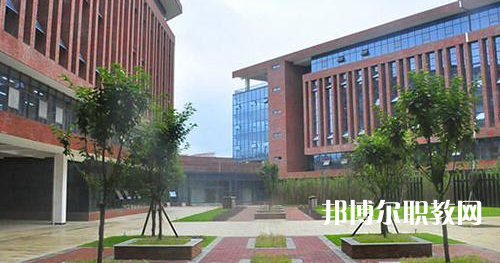 貴州城市職業(yè)學(xué)院中專(zhuān)部2021年招生辦聯(lián)系電話(huà)