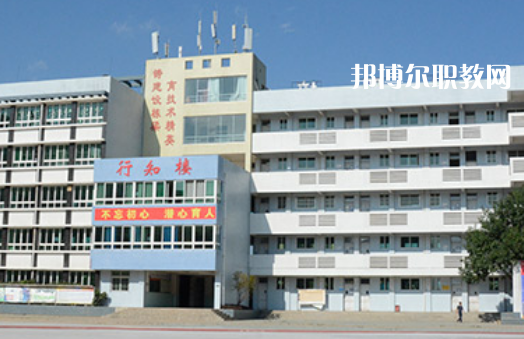 貴州2021年初中畢業(yè)女生上什么中專(zhuān)學(xué)校好