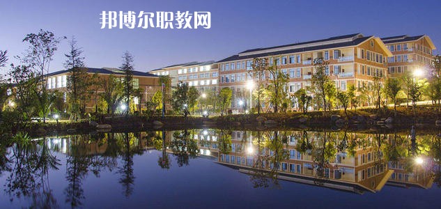 保山中醫(yī)藥高等?？茖W(xué)校2021年招生辦聯(lián)系電話