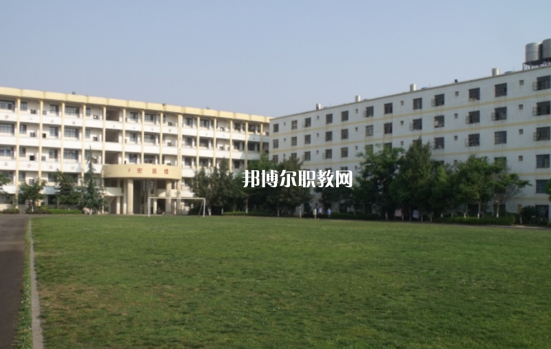 昆明財經(jīng)管理學(xué)校2021年學(xué)費、收費多少