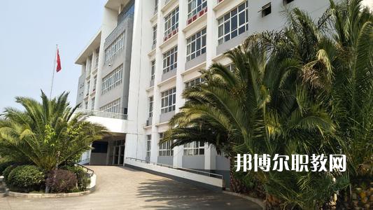 晉寧職業(yè)高級中學(xué)2021年報名條件、招生要求、招生對象