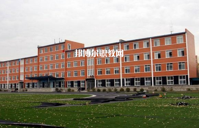 云南楚雄工業(yè)學(xué)校怎么樣、好不好