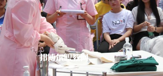 四川2022年哪個護理學(xué)校就業(yè)好