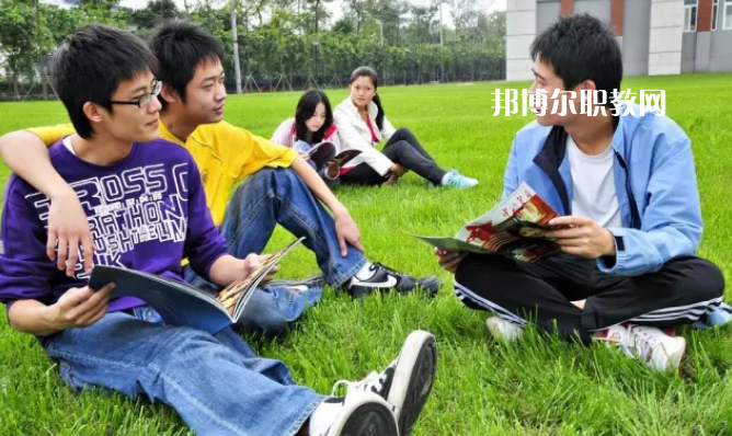 陜西創(chuàng)新工程技術(shù)學(xué)校2022年報名條件、招生要求、招生對象