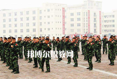 重慶聚英技工學(xué)校升學(xué)部2022年學(xué)費(fèi)、收費(fèi)多少 