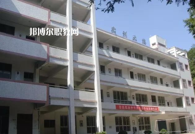 重慶五里店職業(yè)中學(xué)2022年報名條件、招生要求、招生對象 