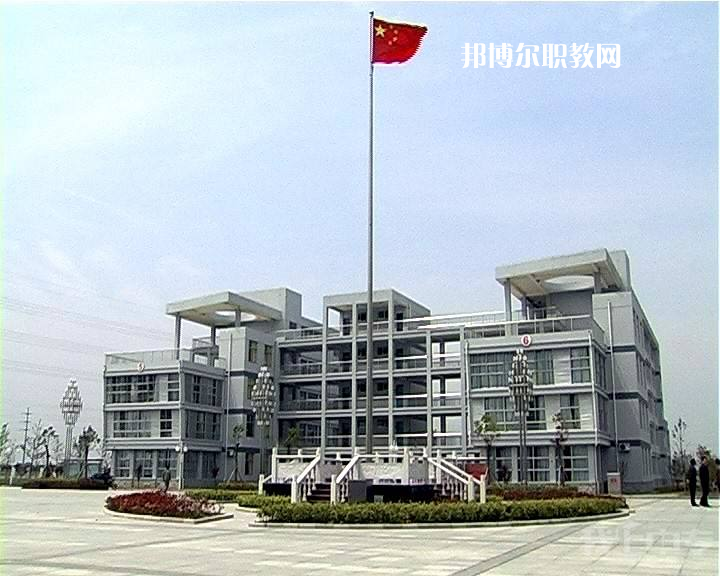 江蘇興化中等專業(yè)學(xué)校2022年報(bào)名條件、招生要求、招生對(duì)象