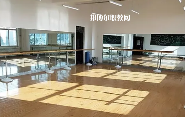 甘肅東方航空高鐵學校2022年報名條件、招生要求、招生對象 