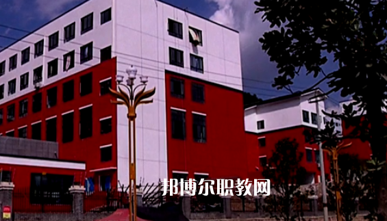 貴州鳳岡縣中等職業(yè)學(xué)校2022年報名條件、招生要求、招生對象
