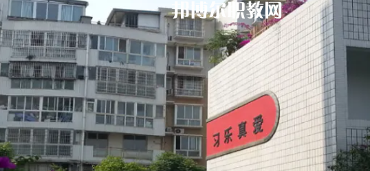 天府成人中等專業(yè)學(xué)校2022年報名條件、招生要求、招生對象