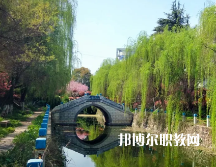 常州市工貿(mào)高級(jí)技工學(xué)校2022年報(bào)名條件、招生要求、招生對(duì)象