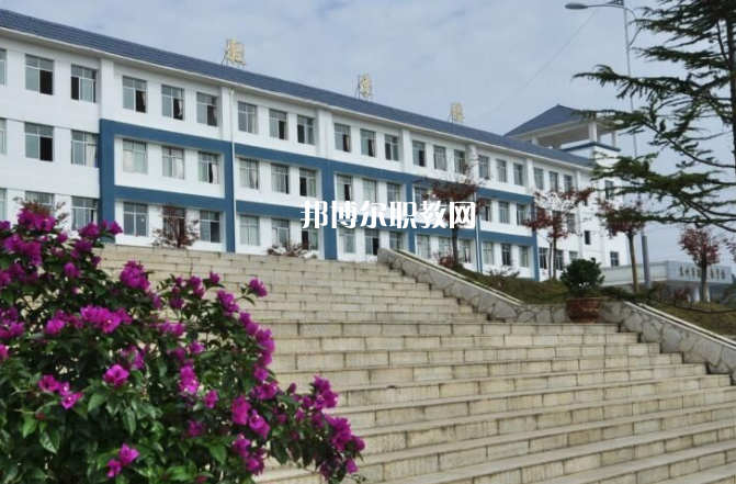 銅仁交通學校2022年招生辦聯(lián)系方式