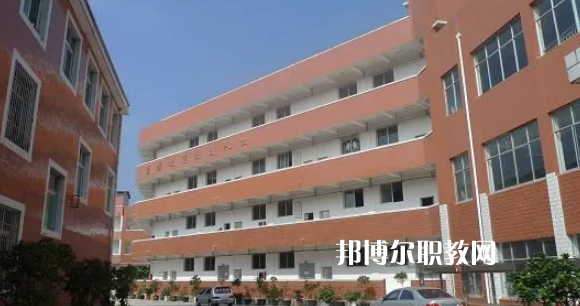 普安縣技工學(xué)校2022年報(bào)名條件、招生要求、招生對(duì)象