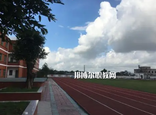 德陽中德工業(yè)技術(shù)學(xué)校怎么樣，好不好